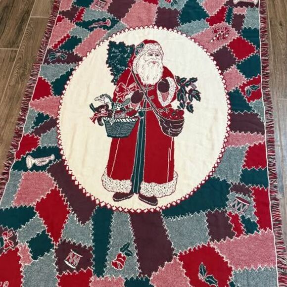 Vintage 1991 MWW Santa Claus Christmas Throw Blanket - Picture 1 of 7